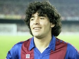 Diego Armando Maradona en un partido con el Barcelona.