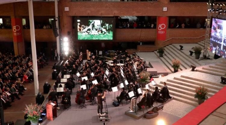 Evento de aniversario de la Universidad Iberoamericana.