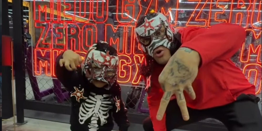 Penta Zero Miedo conoce a su fan que vendía dulces en la calle para comprarse una figura de él