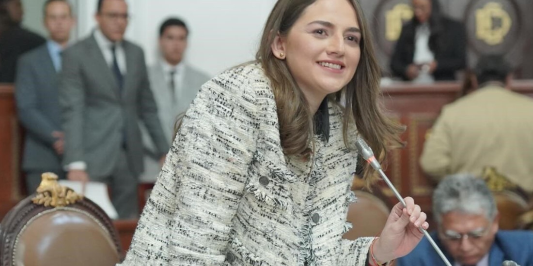 Tania Larios, en una sesión en el Congreso de la CDMX, en octubre.