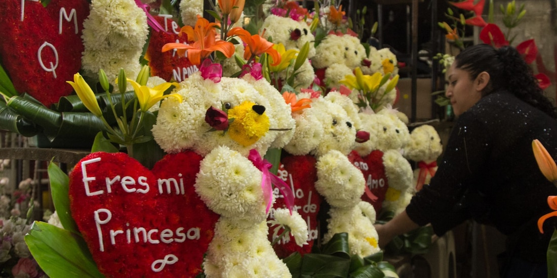 Arreglos florales, obsequios y artículos similares son los más adquiridos por Día de San Valentín.