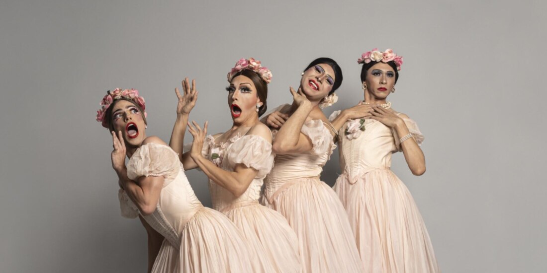 Bailarines de la compañía Males on Pointe.