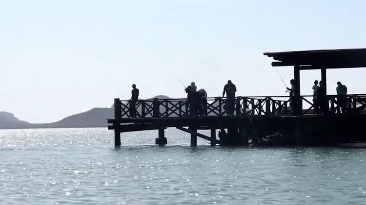 Artistas de todo el continente se reúnen cada año en la Bahía de Navachiste para celebrar la Semana Santa con arte y poesía.