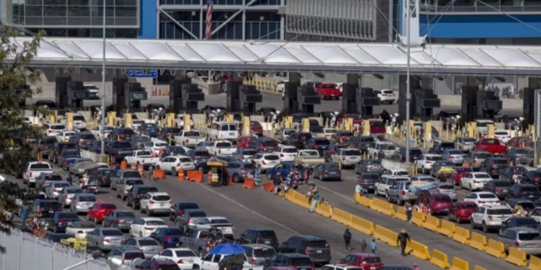 Restricciones a viajes no esenciales en frontera norte.<a href="https://www.razon.com.mx/temas/semaforo-epidemiologico" title="semáforo epidemiológico" rel="nofollow noreferrer"> </a>