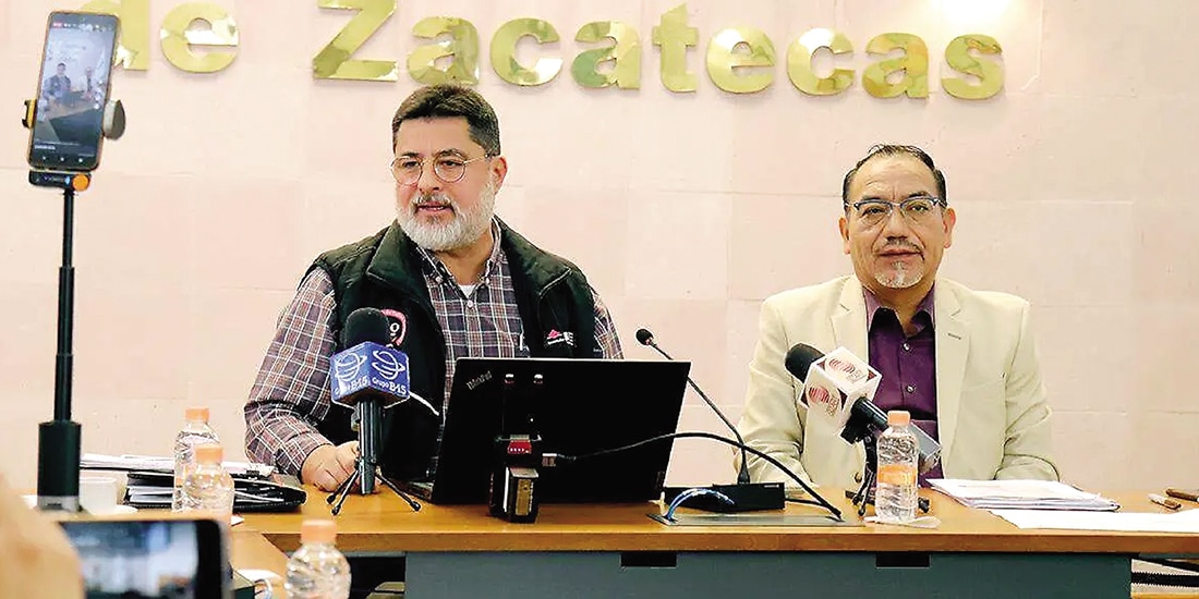 El presidente del Instituto Electoral del Estado de Zacatecas, Juan Manuel Frausto Ruedas (a la derecha), solicitó al Gobierno estatal un anticipo de recursos para la organización de los comicios para renovar al Poder Judicial local, el 25 de febrero