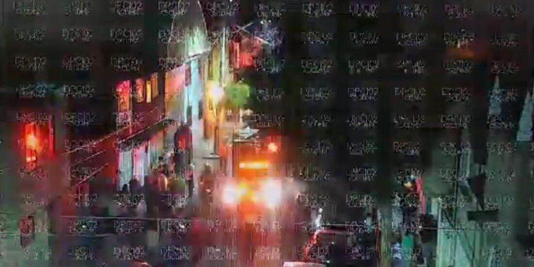 Se registra incendio en Santa Martha Acatitla, alcaldía Iztapalapa.