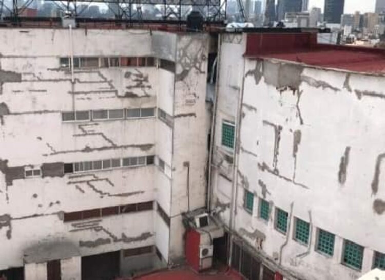 El Plaza Condesa se construyó entre 1952 y 1973 gracias al diseño del Ingeniero Francisco J. Serrano, con una capacidad de hasta 2,100 personas