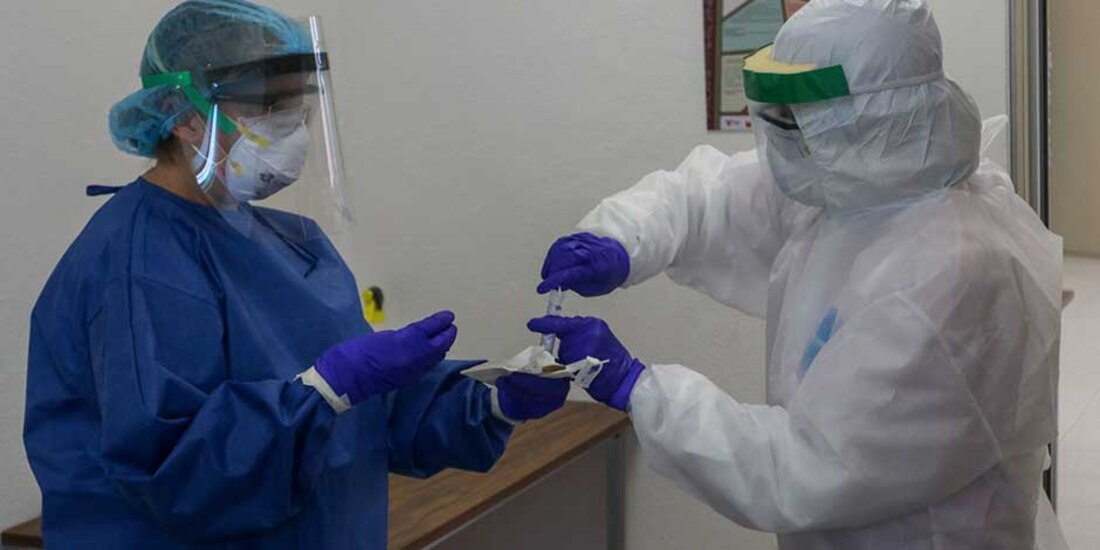 Cofepris informa sobre autorización de 12 nuevos ensayos clínicos y 20 productos de diagnóstico para COVID.