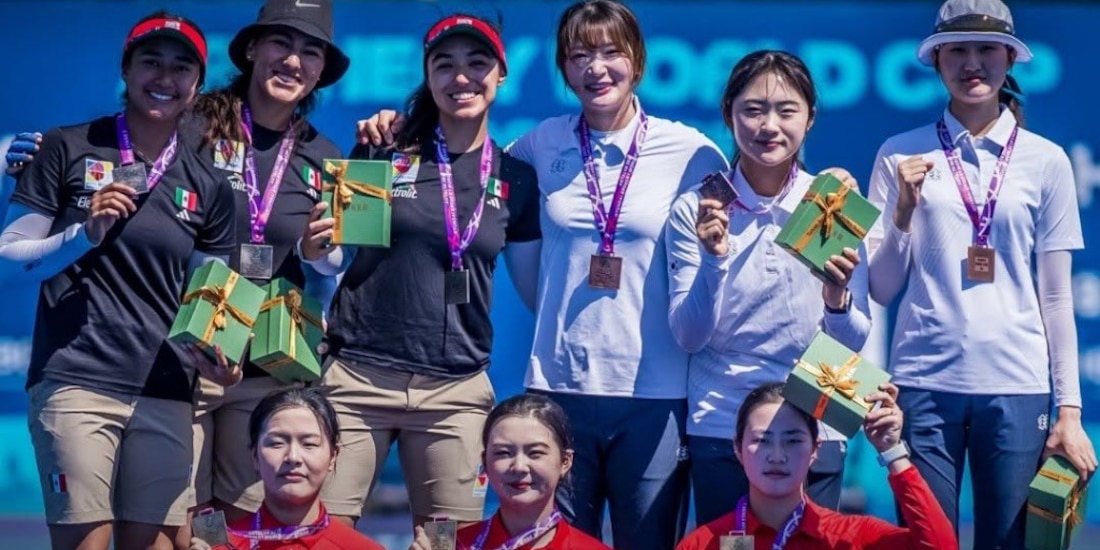 El equipo femenil de tiro con arco consigue medalla de plata.