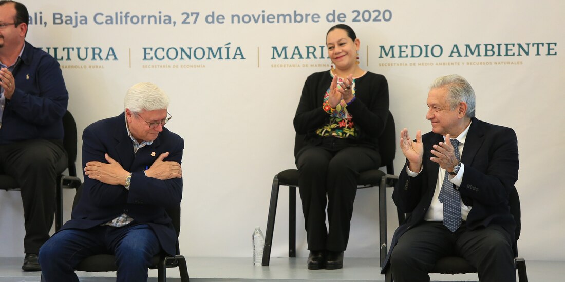 El gobernador de BC, Jaime Bonilla, y el Presidente, ayer.