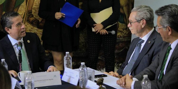 El alcalde Giovani Gutiérrez Aguilar encabezó la celebración de convenio con este centro universitario, en donde destacó que la proximidad a las instituciones educativas es fundamental.