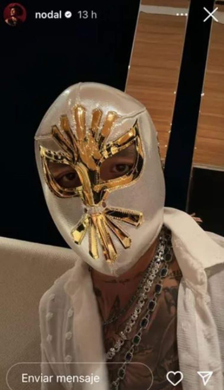 Nodal enmascarado , según burlándose de Belinda