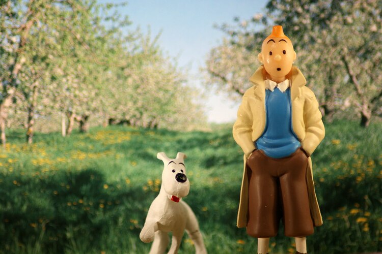 El historietista belga Hergé, quien murió un día como hoy pero de 1983, creó al famoso personaje Tintin, en foto.