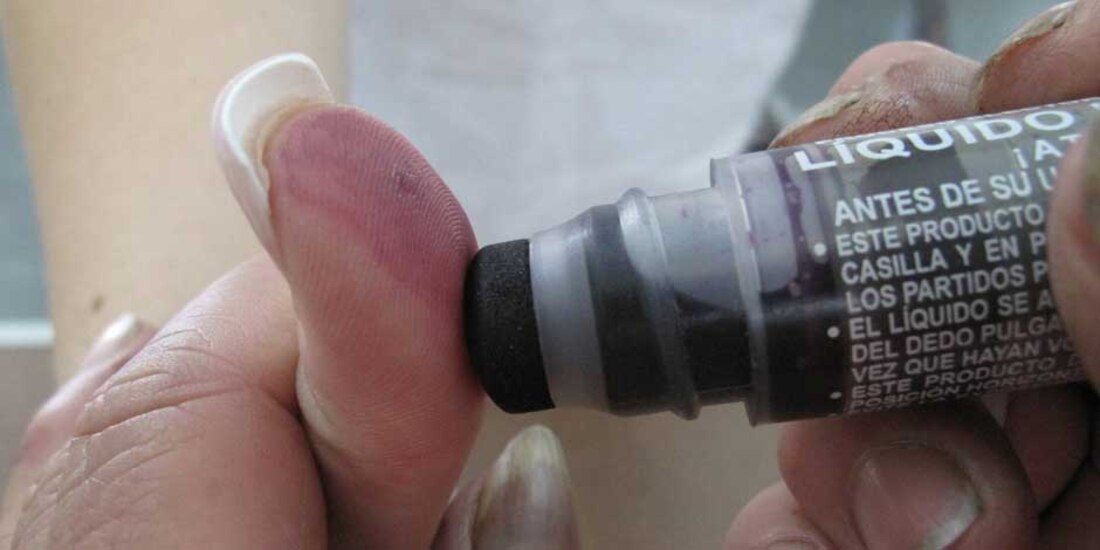 Los chilenos acuden de manera masiva a votar