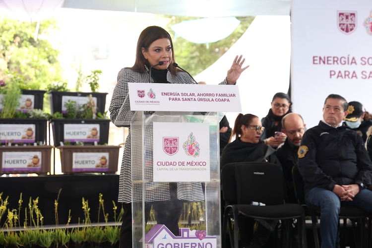 Gobierno de Ciudad de México destaca la instalación de5 mil 396 sistemas de captación de lluvia.