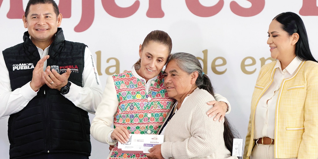 De izq. a der.: Alejandro Armenta, Claudia Sheinbaum y Ariadna Montiel, ayer.