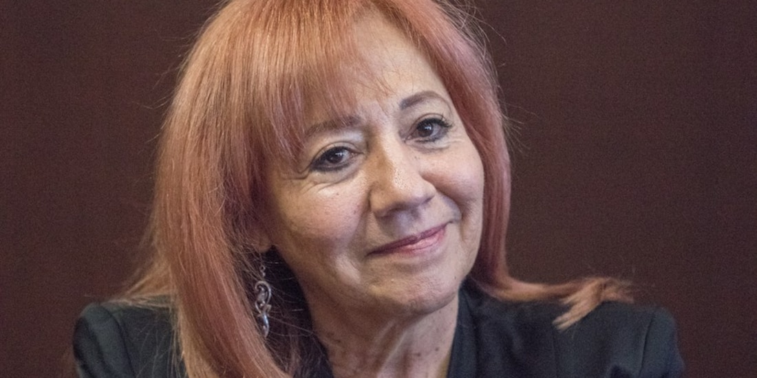 La ombudsperson en la firma de un acuerdo de colaboración con la SFP, en febrero pasado.