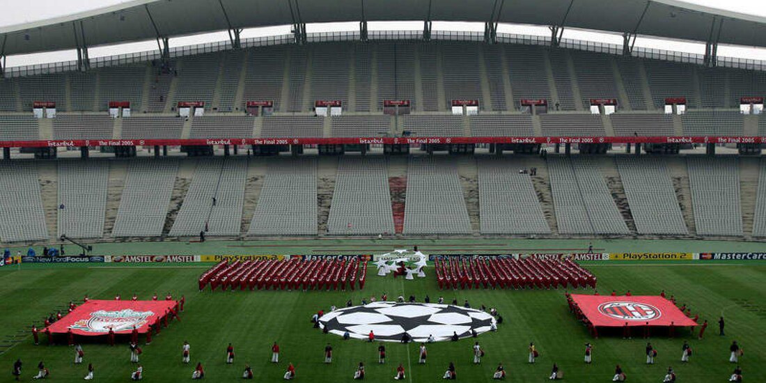 El Estadio Olímpico Ataturk acogió la Final de la Temporada 2004-2005 de la Liga de Campeones de Europa.