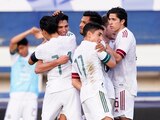 Jugadores de la Selección Mexicana Sub 23 celebran un gol contra Australia en partido de preparación rumbo a Juegos Olímpicos.