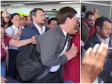 Abuchean a Ariadna Montiel y a "Andy" López en Chihuahua.