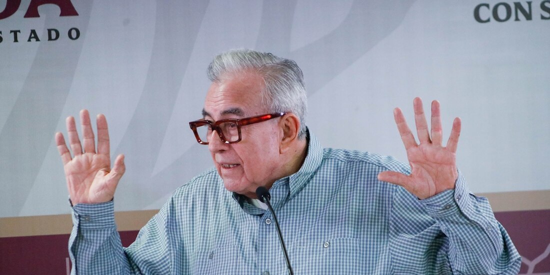 Rocha Moya, en conferencia.