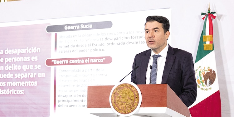 Félix Arturo Medina, subsecretario de Derechos Humanos, Población y Migración, ayer, al presentar avances del Programa Nacional de Búsqueda.