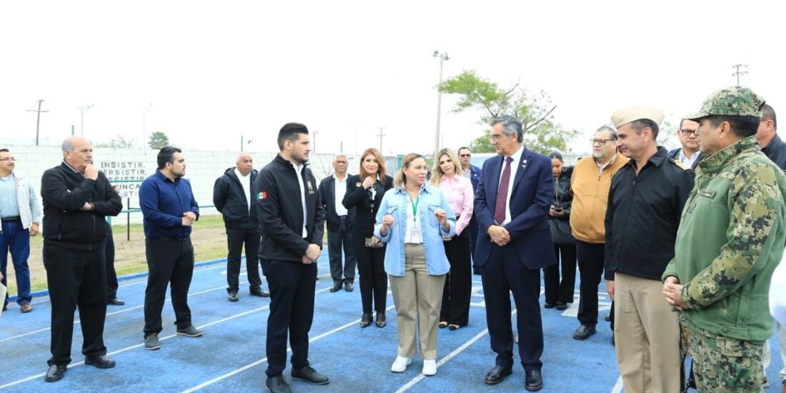 Américo Villarreal recorre Centro de Atención para Repatriados en Matamoros, Tamaulipas.