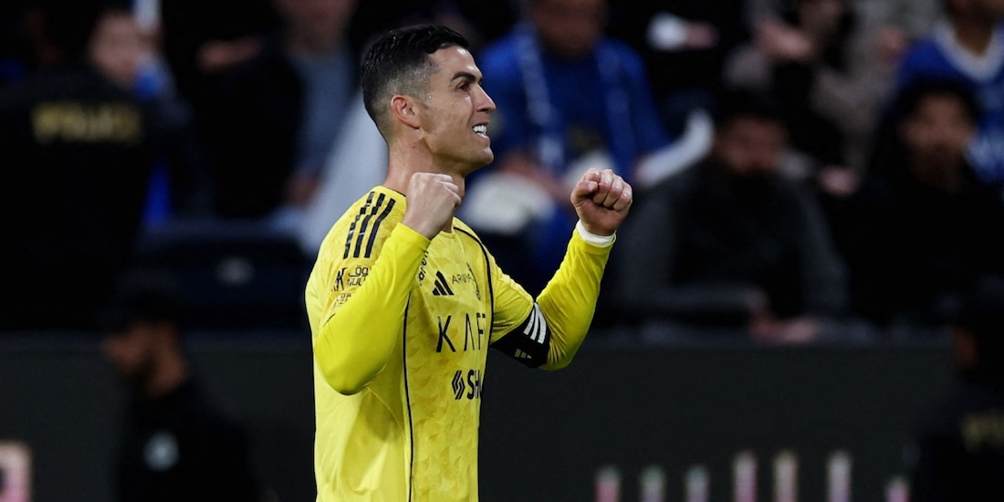 Cristiano Ronaldo festeja su gol en el duelo entre Al-Nassr y Al-Hilal.