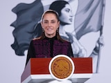 La Presidenta Claudia Sheinbaum Pardo encabeza la conferencia matutina "Las mañaneras del pueblo" en Palacio Nacional.