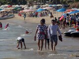 En las últimas semanas se reporta un mayor arribo de vacacionistas a las playas de Acapulco.