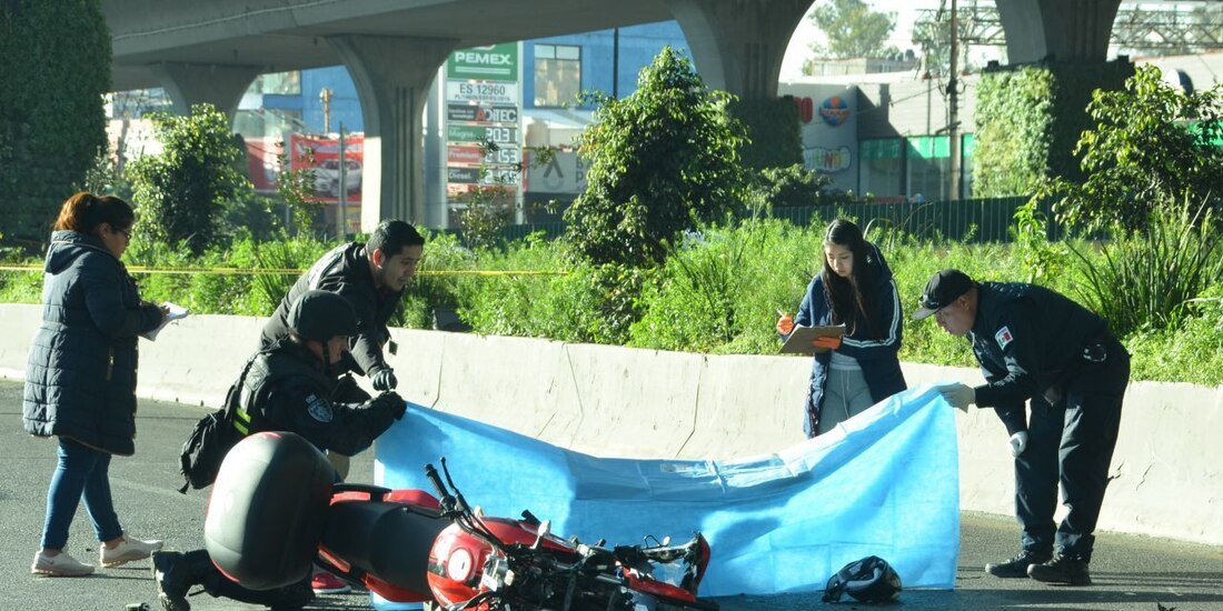 Cayó de un puente vehicular en Periférico Norte, a 15 metros de altura