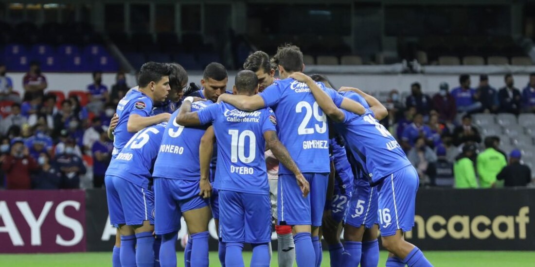 Jugadores de Cruz Azul, previo a su duelo de Concachampions.