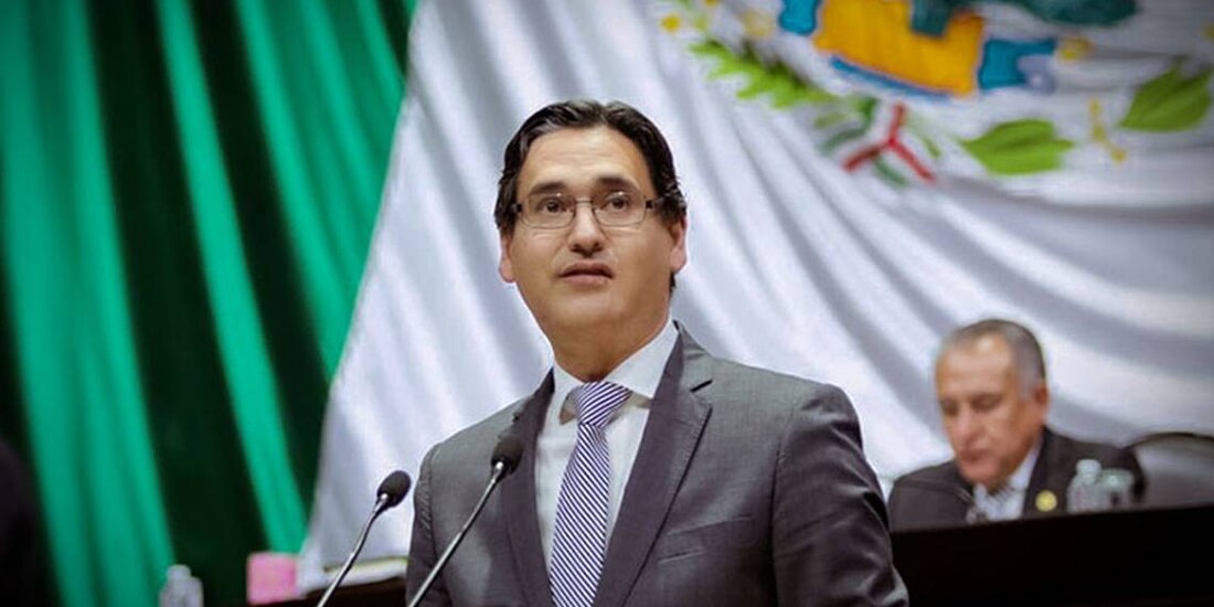 Erasmo González