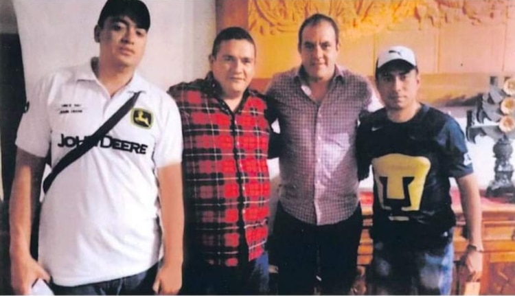 De izq. a der.: Irving Solano, El Profe; Homero Figueroa, La Tripa; el gobernador de Morelos, Cuauhtémoc Blanco y Raymundo Isidro El Ray.