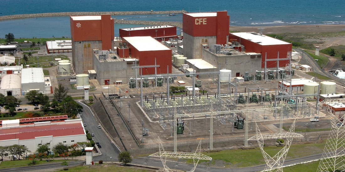 La Central Nucleoeléctrica Laguna Verde opera bajo estrictos estándares internacionales de seguridad nuclear.