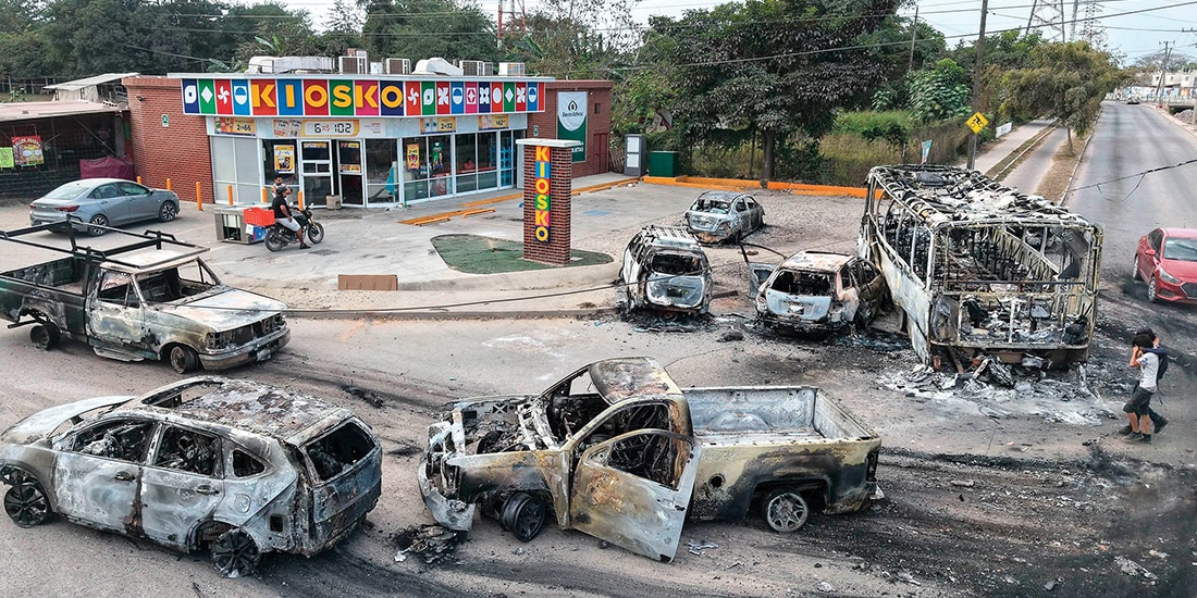Autos calcinados en Jalisco, tras la muerte de El Mencho, el pasado 23 de febrero.