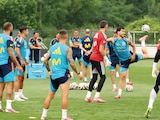 JUGADORES de La Roja durante su práctica de ayer en Melanie Lane Training Grounds, East Hanover, Nueva Jersey