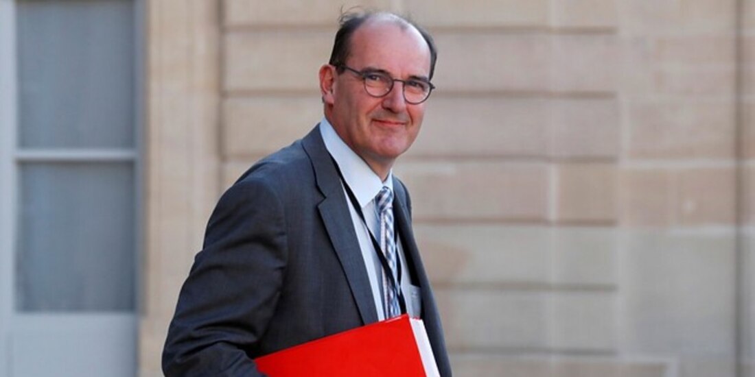 Jean Casteux renuncia como primer ministro de Francia