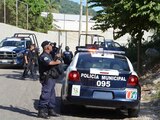 Realiza policía operativo en busca de 8 plagiados en Guerrero
