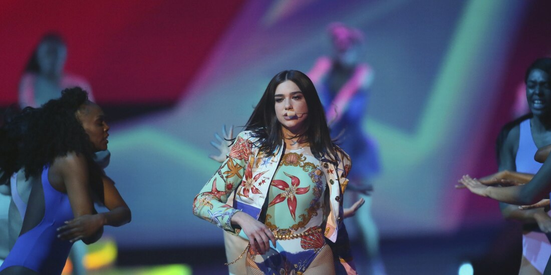 La artista británica, durante un concierto.