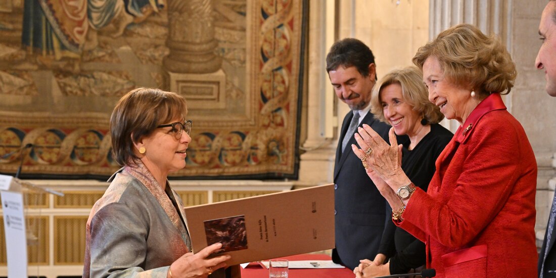 La poeta, al recibir el galardón, ayer en Madrid, España.