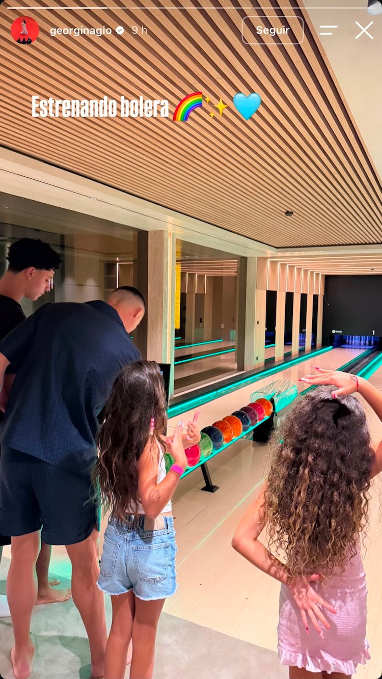 Cristiano Ronaldo con sus hijos.