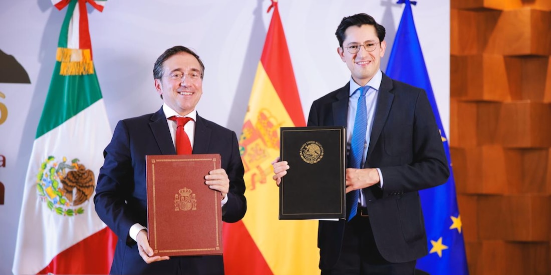 En la fotografía, el canciller Roberto Velazco y el ministro de Asuntos Exteriores de España, José Manuel Albares.
