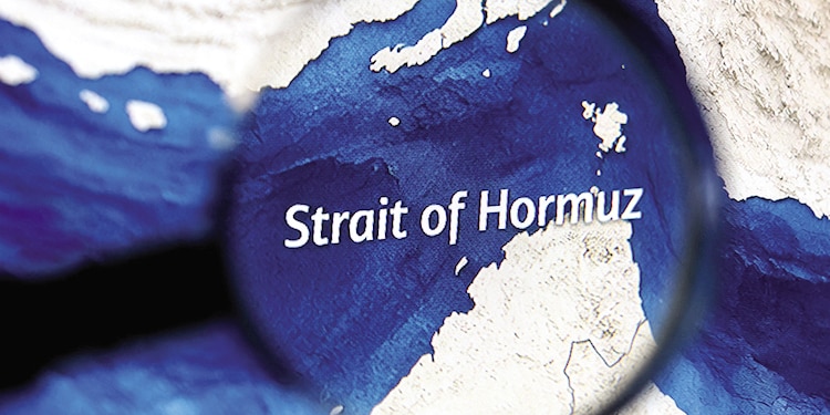 EL aumento de la cuota de la OPEP+ de 206 mil barriles diarios de petróleo representa menos del 2.0 por ciento del suministro interrumpido por el cierre del estrecho de Ormuz, pero indica la posibilidad de que se aumente una vez que abra la vía marítima.