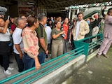 La Jefa de Gobierno, Clara Brugada, durante un recorrido en inmediaciones de La Merced, el 11 de agosto de 2026.