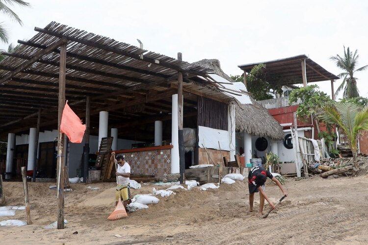 Daños den Oaxaca por el paso de Erick.