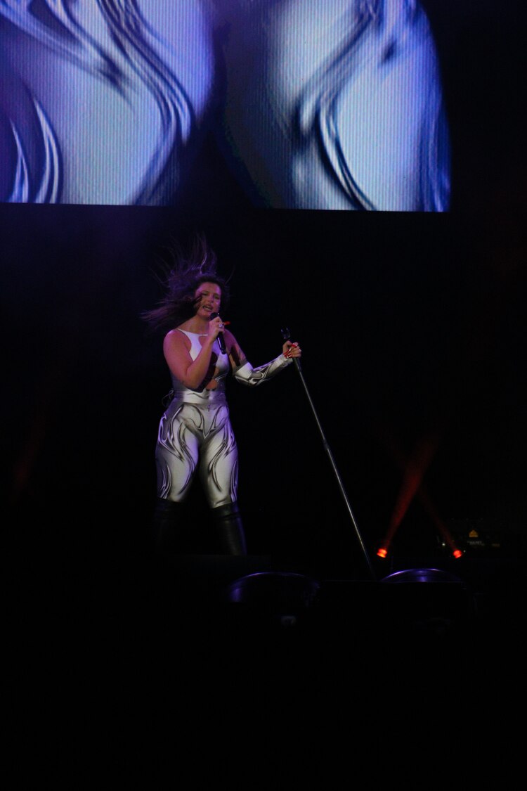 Nathy Peluso durante su show en el escenario Sprite del Flow Fest 2021