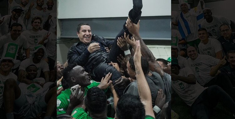 Efraín Juárez se gana el corazón de la afición del Atlético Nacional
