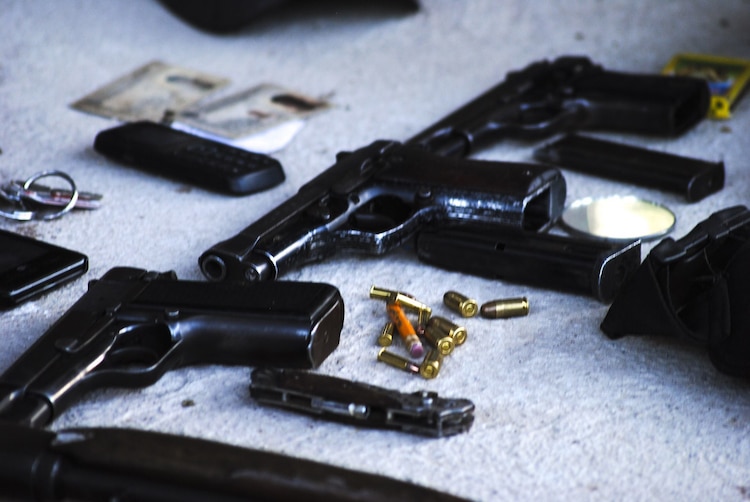 Se endurecieron las regulaciones para portar armas.