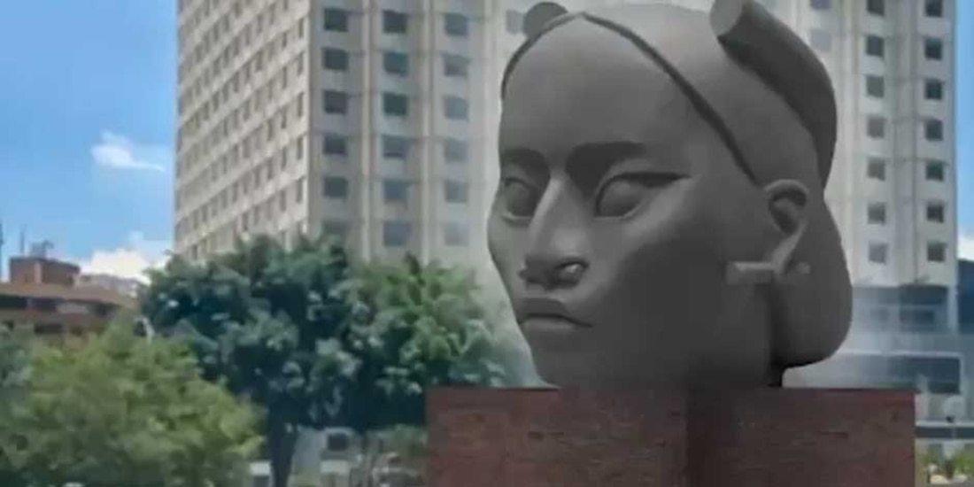 Claudia Sheinbaum aseguró que mover la estatua de Colón y poner la de "Tlali" tiene el objetivo de darle voz a quien nunca la ha tenido.